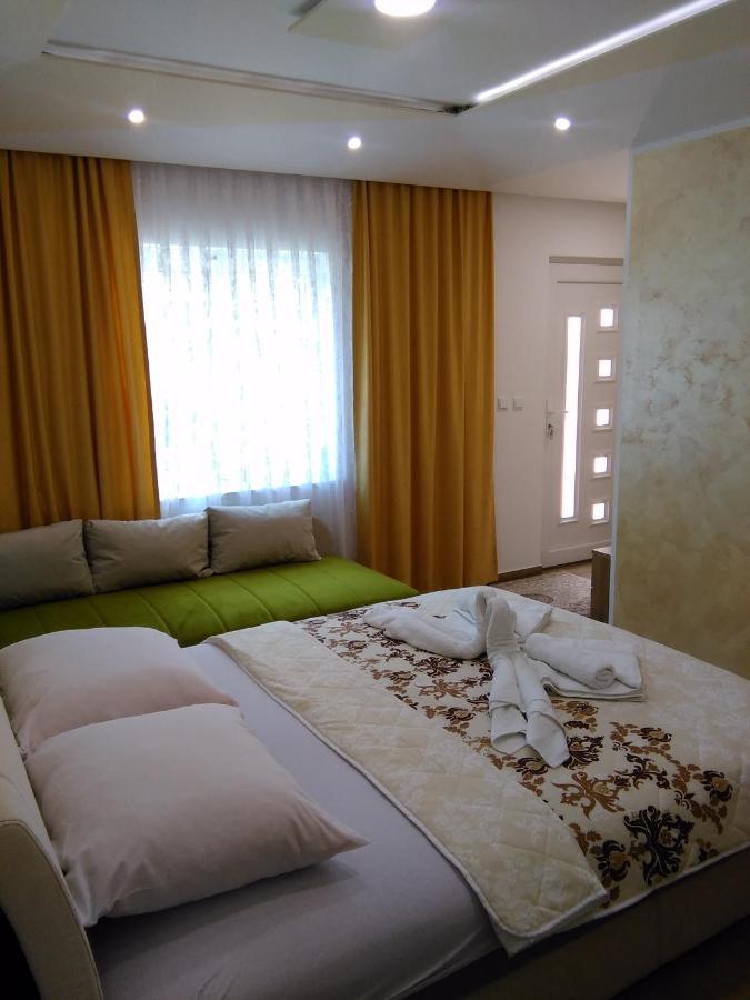 Apartmani Slado トレビニエ エクステリア 写真