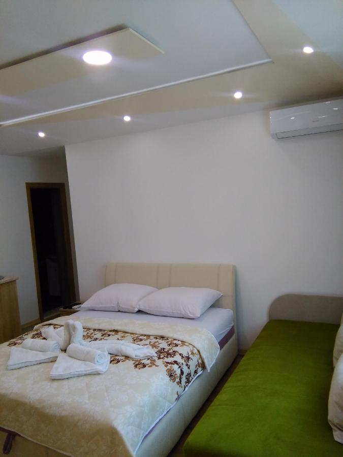 Apartmani Slado トレビニエ エクステリア 写真