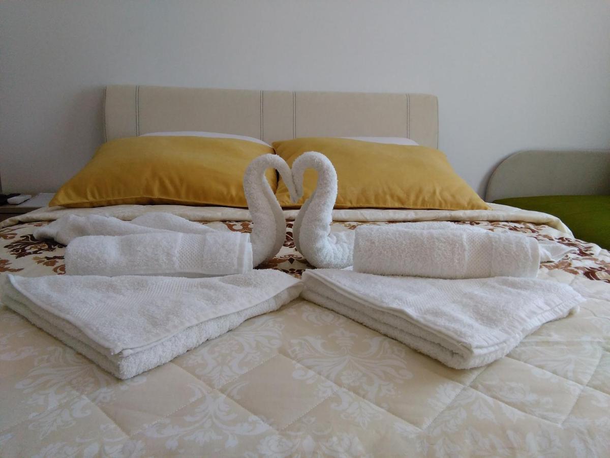 Apartmani Slado トレビニエ エクステリア 写真