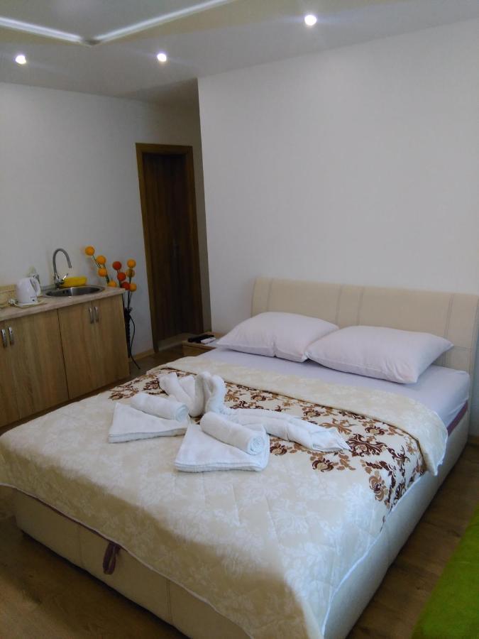 Apartmani Slado トレビニエ エクステリア 写真