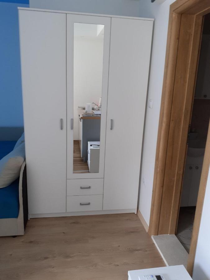 Apartmani Slado トレビニエ エクステリア 写真