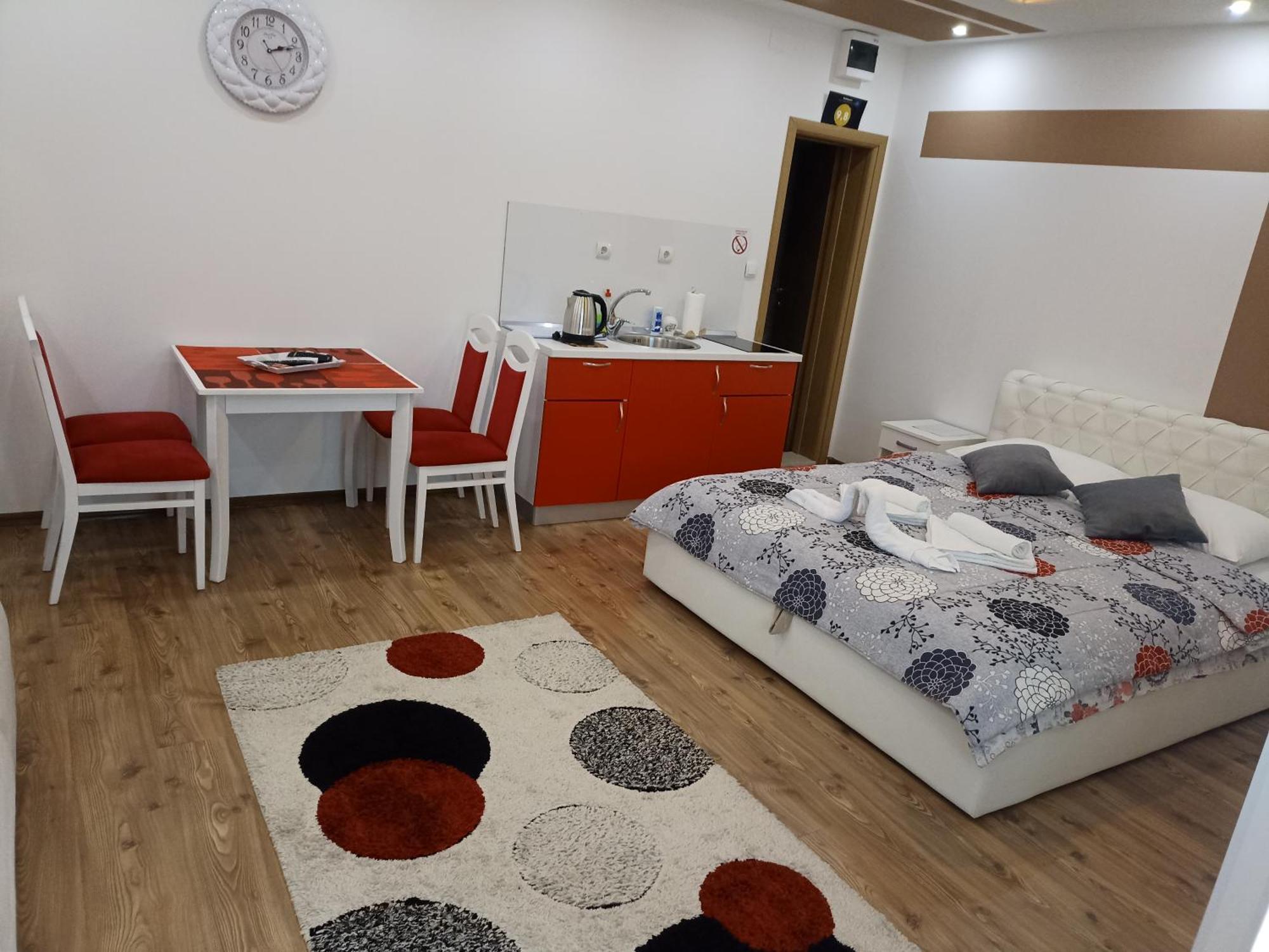 Apartmani Slado トレビニエ 部屋 写真