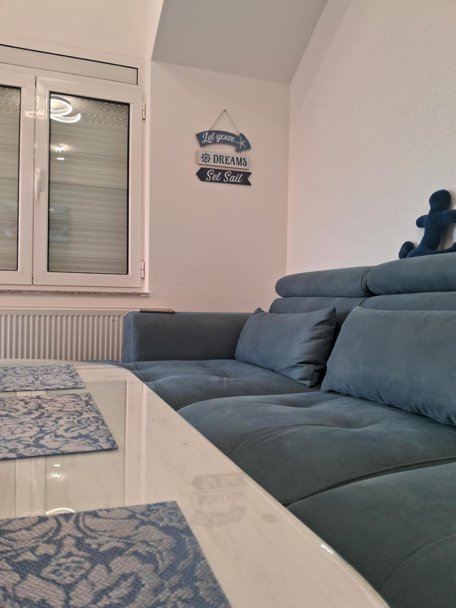 Apartmani Slado トレビニエ 部屋 写真