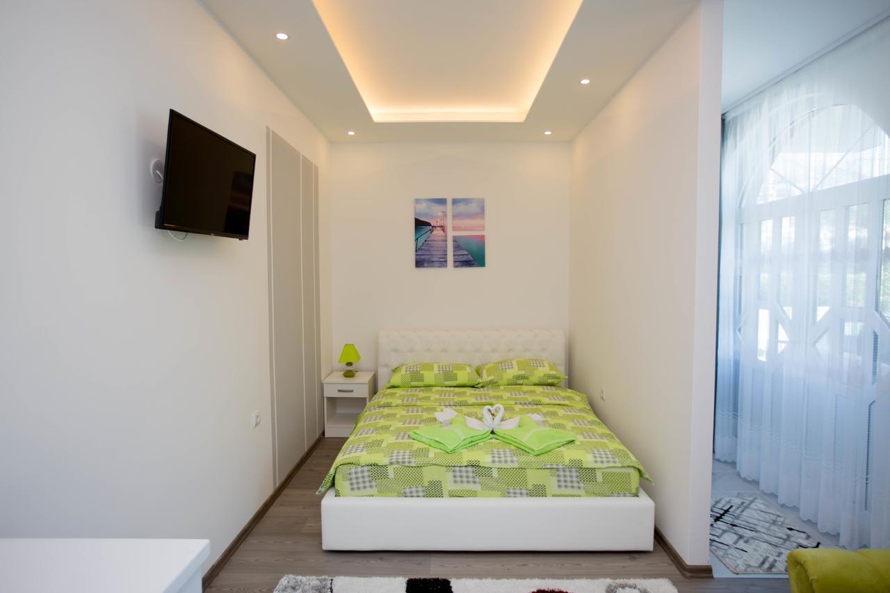 Apartmani Slado トレビニエ エクステリア 写真