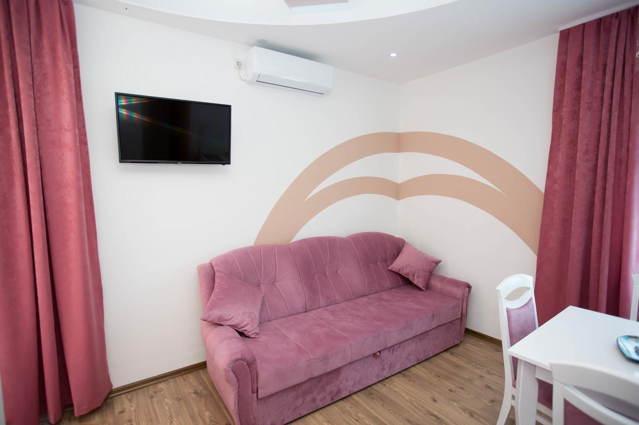 Apartmani Slado トレビニエ エクステリア 写真
