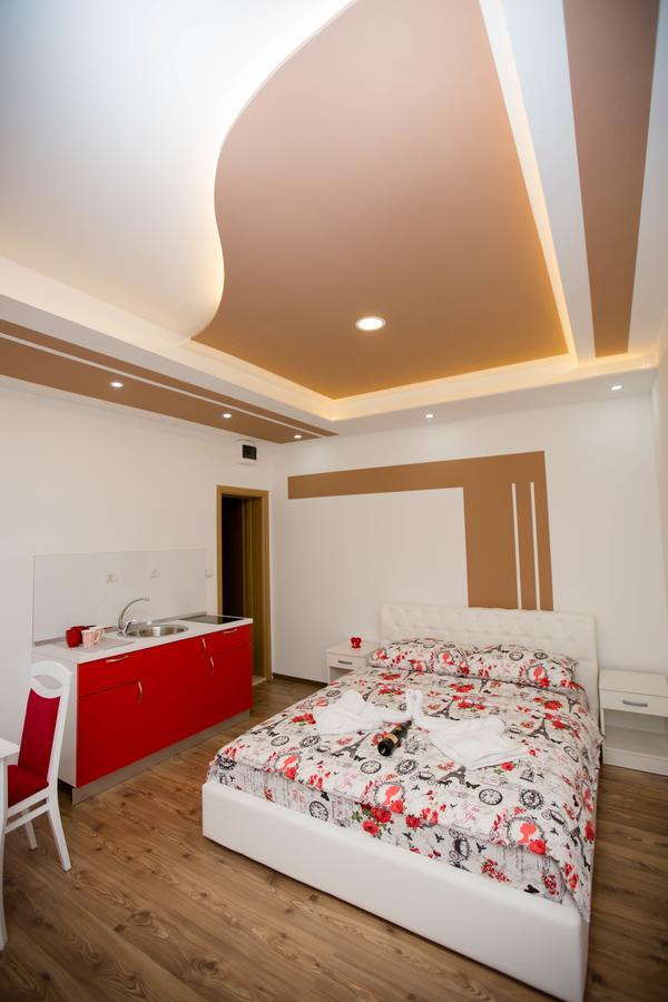 Apartmani Slado トレビニエ エクステリア 写真