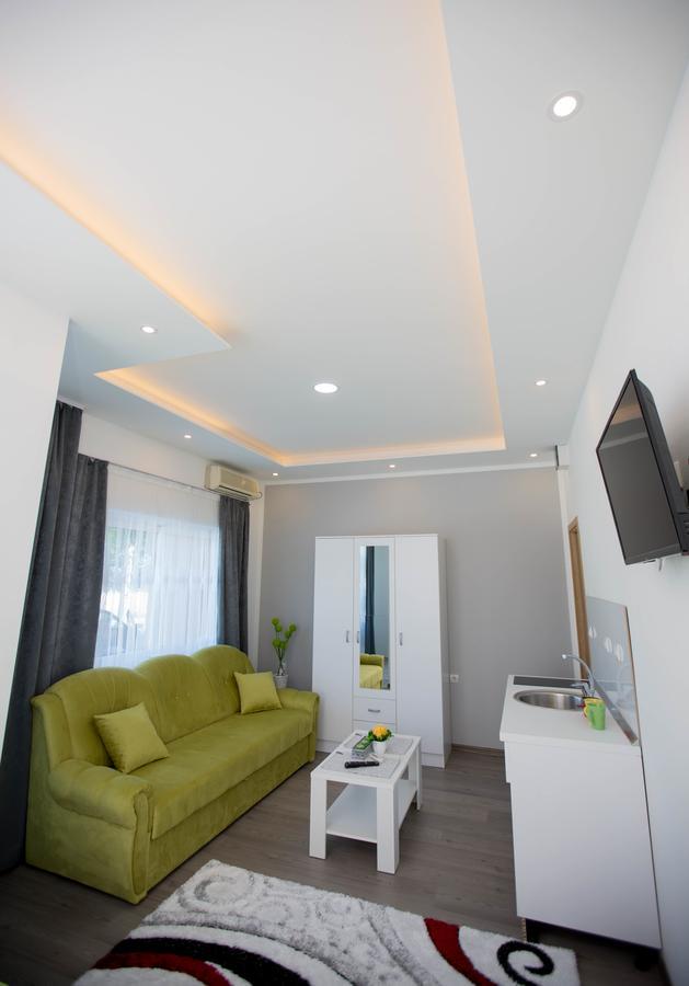 Apartmani Slado トレビニエ エクステリア 写真
