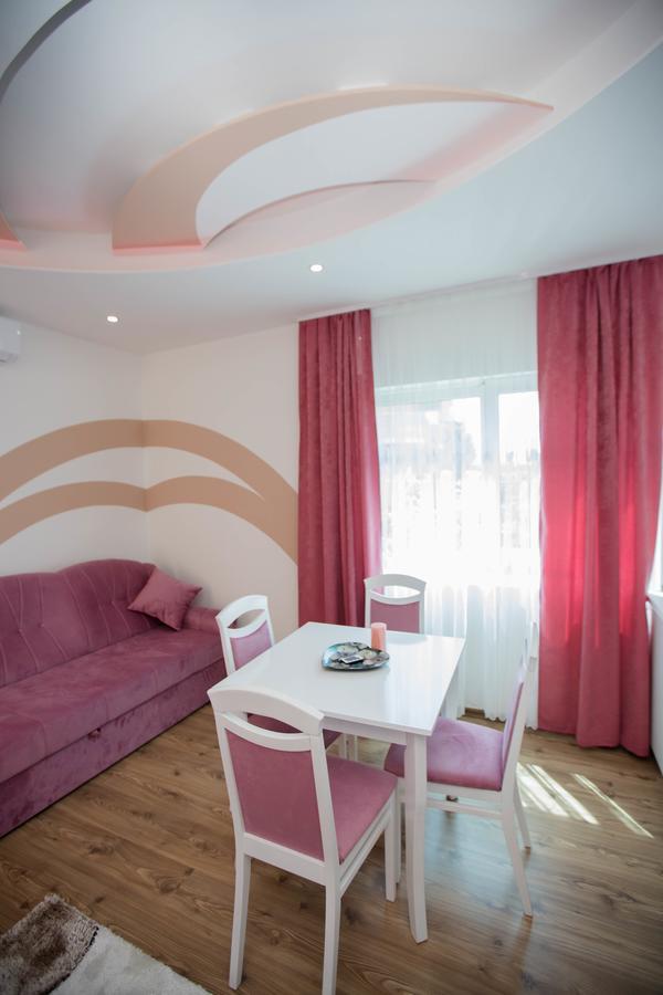 Apartmani Slado トレビニエ エクステリア 写真